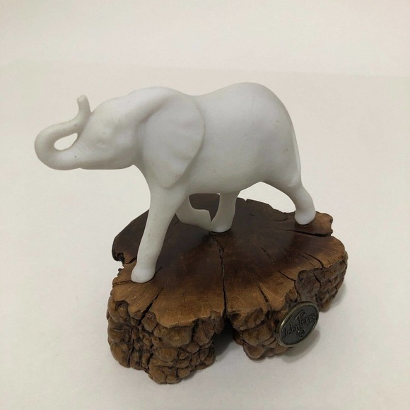 John Perry White Elephant On Natural Burl Wood Sculpture Figure Figurine Vintage - Picture 5 of 12